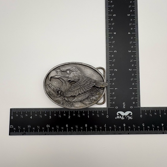 Vintage Pewter Belt Buckle 1988 "Eagle And The Hawk" By Siskiyou Buckle Co. USA - Picture 10 of 11